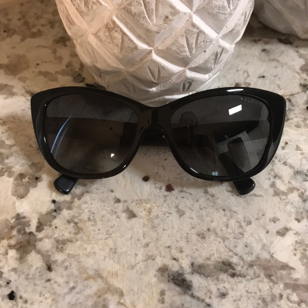 Ralph polarized black sunglasses